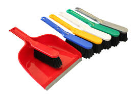 ARROW DUSTPAN & BRUSH SET - PLASTIC
